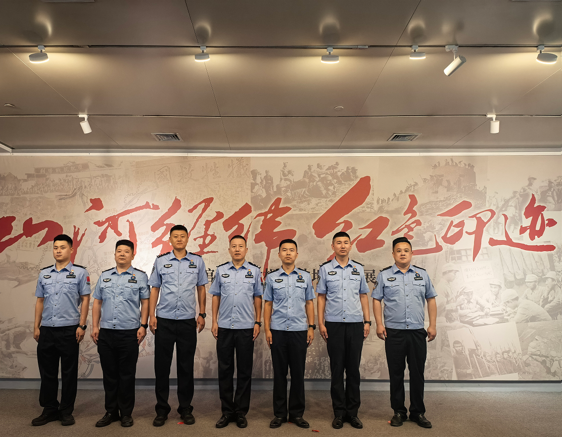山西边检总站警务保障中心“史影思”融合开展弘扬伟大抗战精神主题系列活动